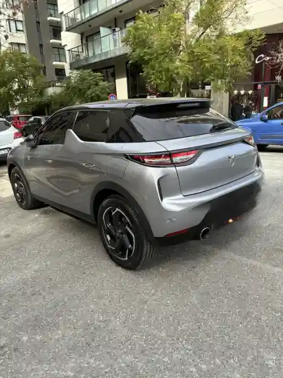 D.s. Ds3 Crossback 1.2 Puretech 155 Rivoli At8 2023 - foto 4