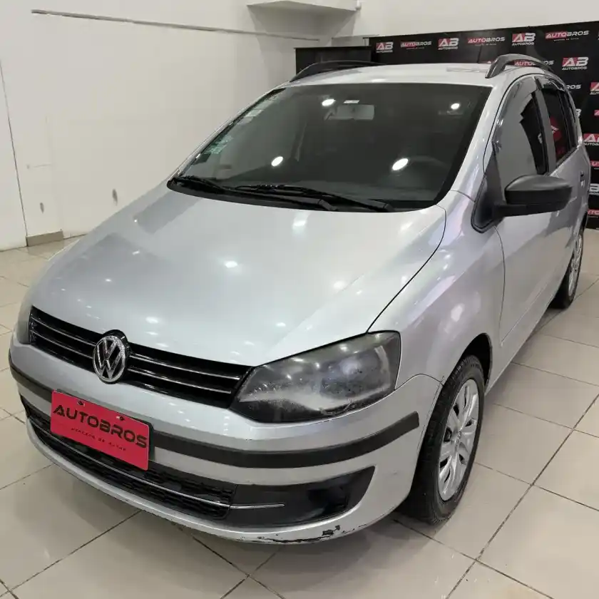 Volkswagen Suran 1.6 Trendline 11B 2014 - foto 1