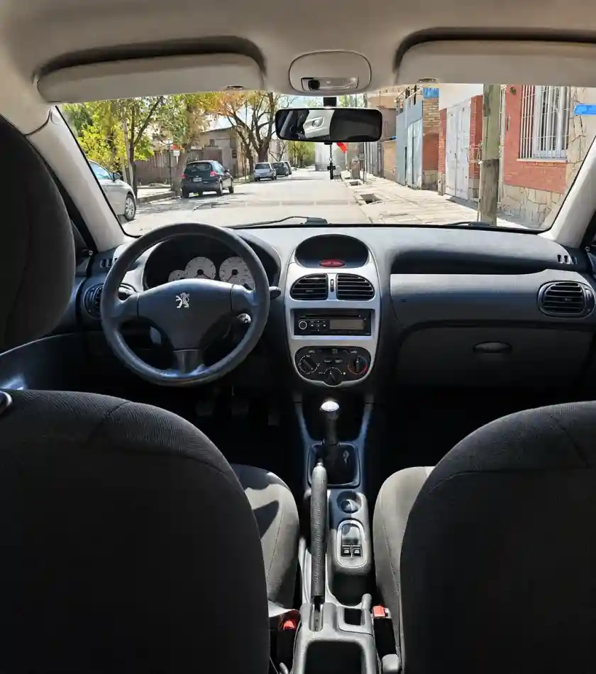 Peugeot 206 1.4 Generation Plus 75Cv 2011 - foto 4
