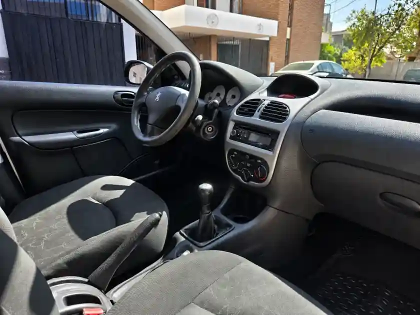 Peugeot 206 1.4 Generation Plus 75Cv 2011 - foto 5