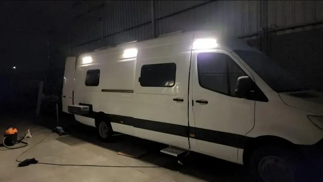 Mercedes-Benz Sprinter 516 Xl Duales Motor Home 2021 - foto 2