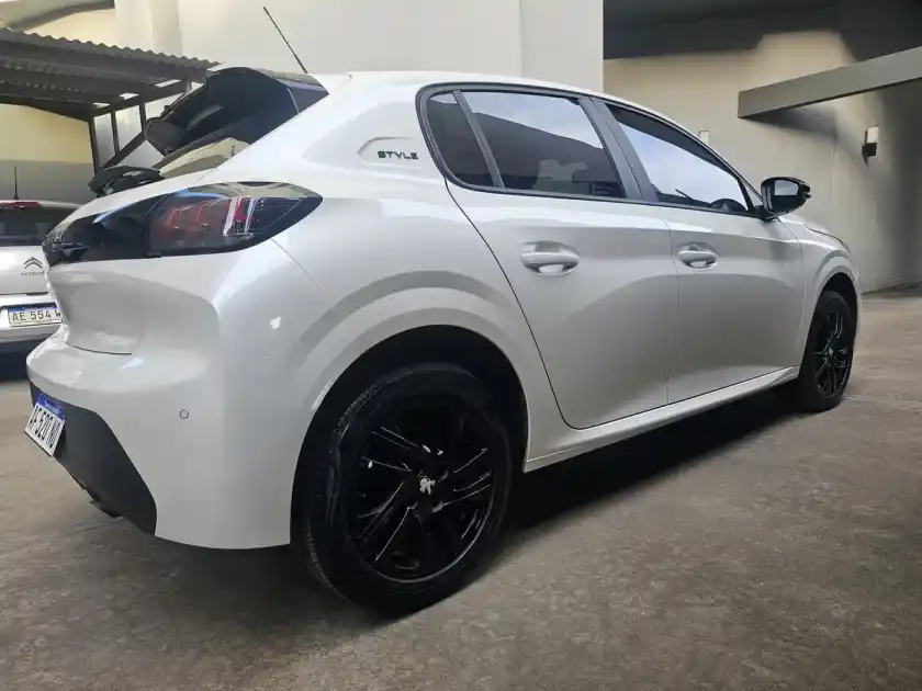 Peugeot 208 1.6 Style Tiptronic 2022 - foto 3
