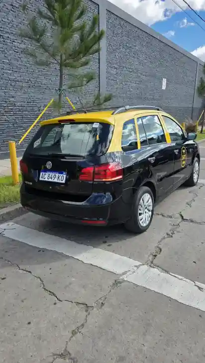 Volkswagen Suran 1.6 Highline 2018 - foto 2