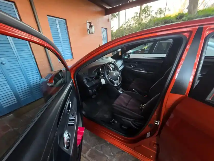 Toyota Yaris 1.5 107Cv S Cvt 2018 - foto 3