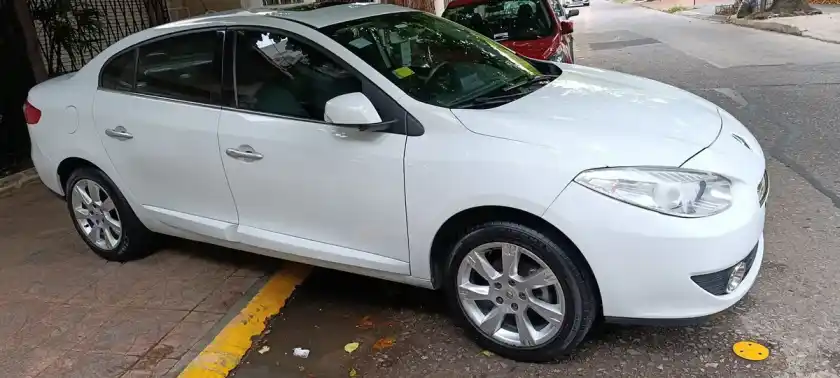 Renault Fluence 2.0 Ph2 Privilege Cvt 143Cv 2014 - foto 3