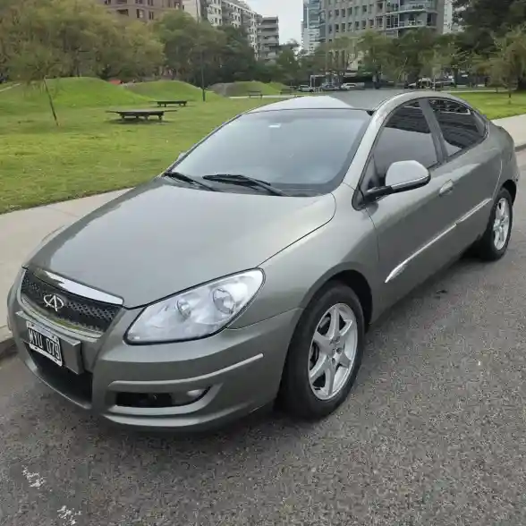 Chery Skin 1.6 Sedan 2013 - foto 1