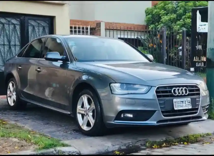 Audi A4 2013 - foto 1