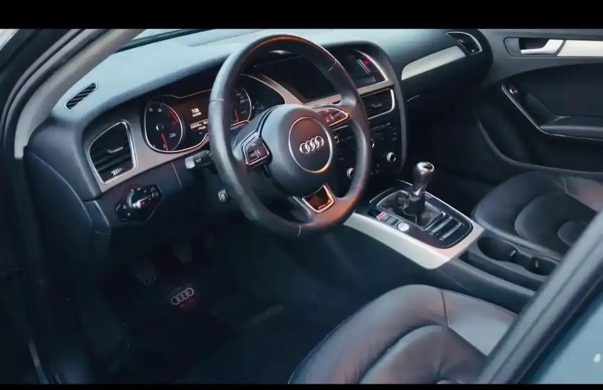 Audi A4 2.0 Attraction Tfsi 211Cv 2013 - foto 3