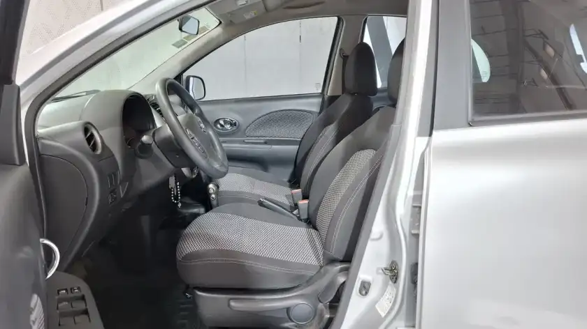 Nissan March 1.6 Advance Media-Tech Auto 2020 - foto 5