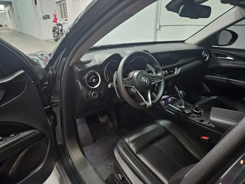 Alfa Romeo Stelvio 2.0 200Cv 2020 - foto 4