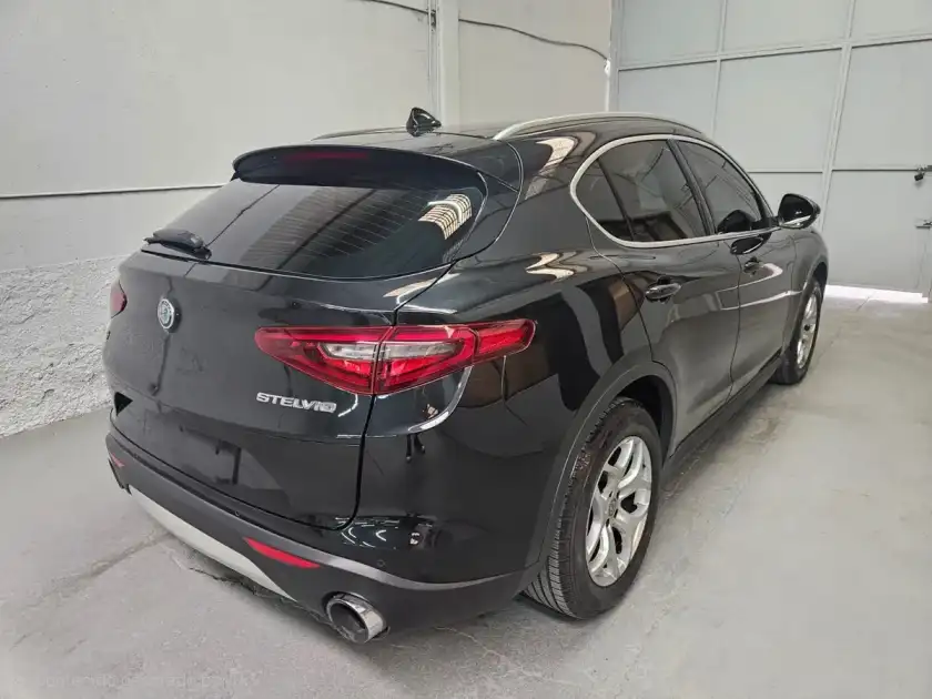 Alfa Romeo Stelvio 2.0 200Cv 2020 - foto 5