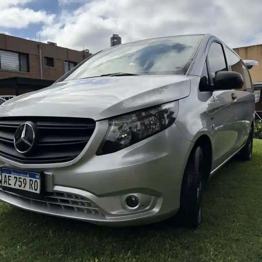 Mercedes-Benz Vito 1.6 111 Cdi Furgon Mixto Aa 114Cv 2021 - foto 2