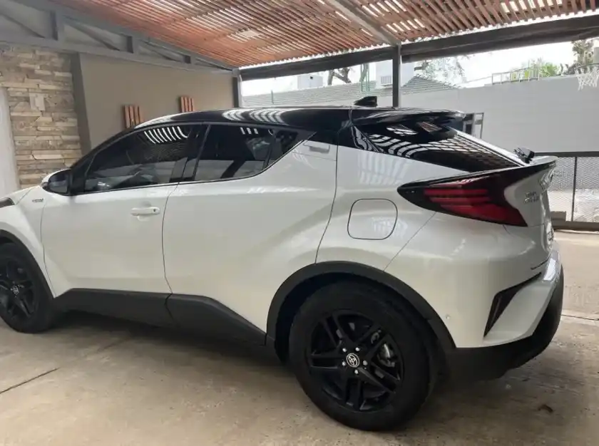 Toyota Ch-R 1.8 Ecvt Hv 2022 - foto 2