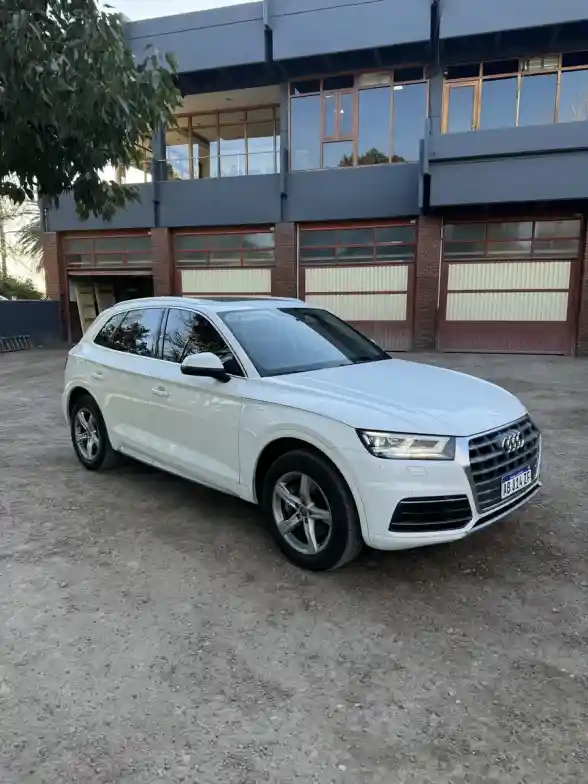 Audi Q5 2017 - foto 1