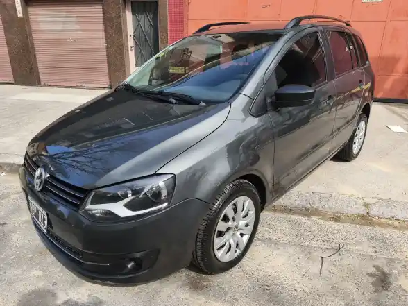 Volkswagen Suran 1.6 Comfortline 101Cv 2013 - foto 1
