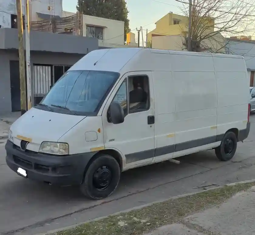 Peugeot Boxer 2012 - foto 1