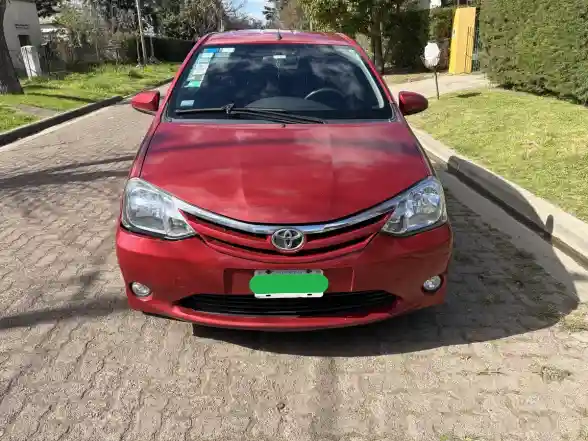 Toyota Etios 1.5 Xls 2013 - foto 2