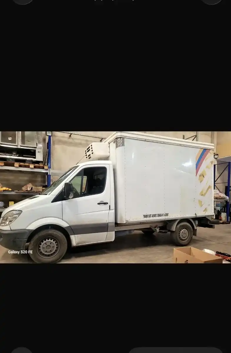 Mercedes-Benz Sprinter 2015 - foto 1