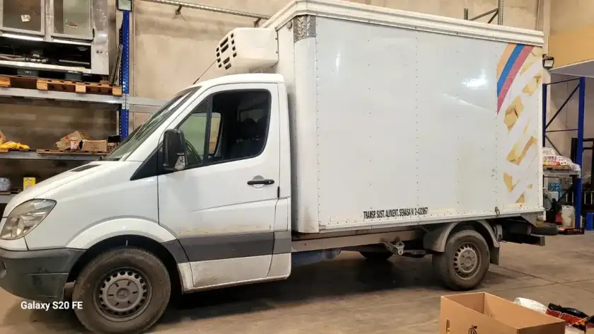 Mercedes-Benz Sprinter 2.1 415 Furgon 3665 150Cv Te V1 2015 - foto 2