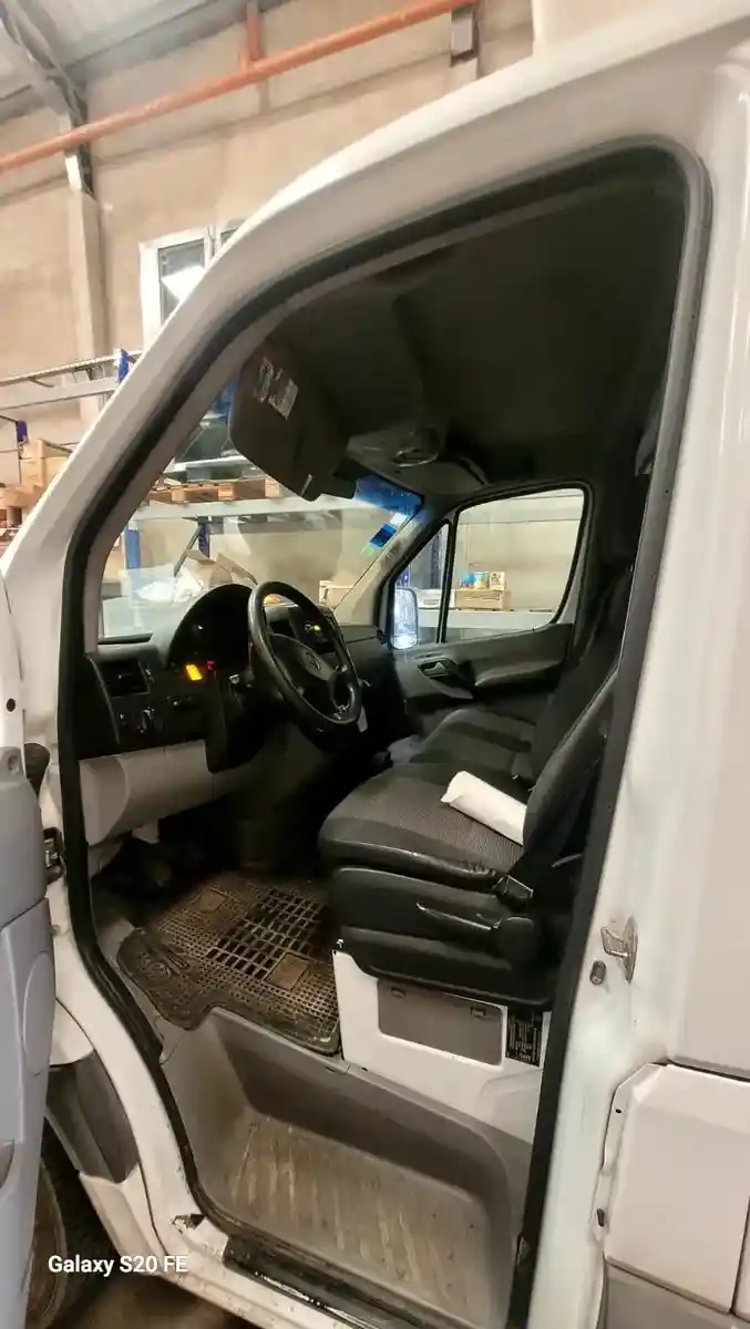 Mercedes-Benz Sprinter 2.1 415 Furgon 3665 150Cv Te V1 2015 - foto 5