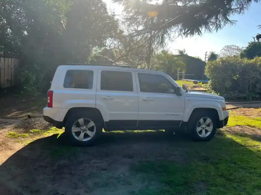 Jeep Patriot 2.4 Sport 4X4 170Cv Atx 2013 - foto 3
