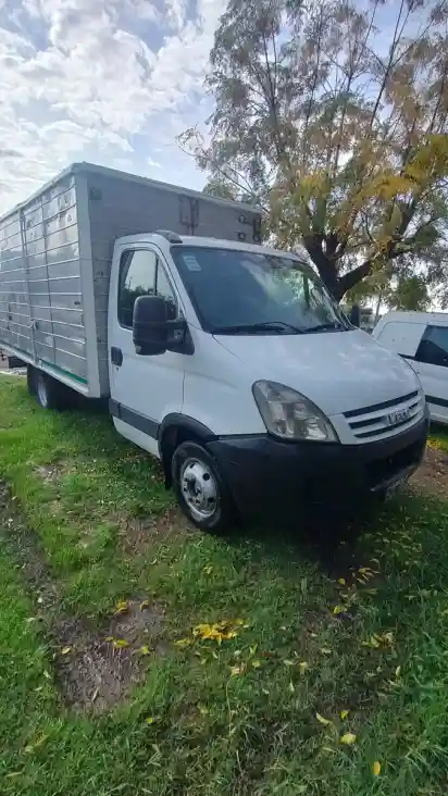 Iveco Daily 3.0 Chasis Cs 155Cv 55C16 3750 2008 - foto 2