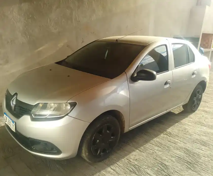 Renault Logan 1.6 Authentique Plus 85Cv 2018 - foto 1