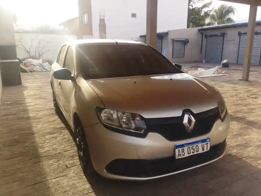 Renault Logan 1.6 Authentique Plus 85Cv 2018 - foto 2