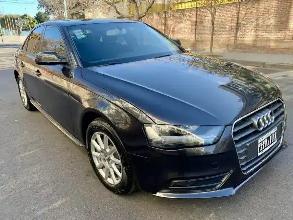 Audi A4 1.8 Attraction Tfsi 170Cv 2014 - foto 2