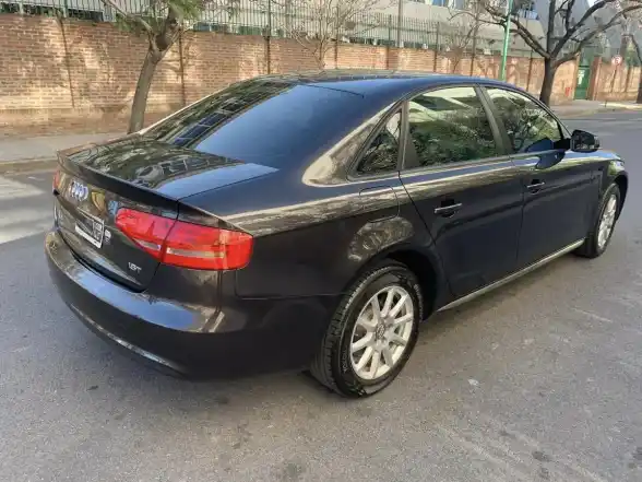 Audi A4 1.8 Attraction Tfsi 170Cv 2014 - foto 3