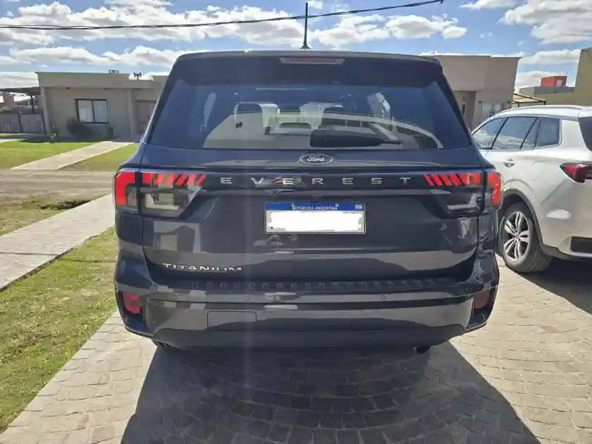Ford Everest 2.3 Gtdi Ecoboost Titanium 4X4 At 2026 - foto 2