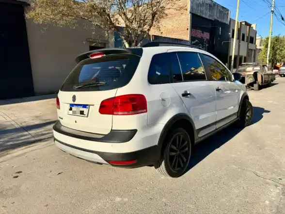 Volkswagen Suran 1.6 Highline Msi 110Cv 2018 - foto 5