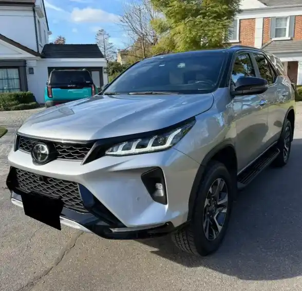 Toyota SW4 2024 - foto 1