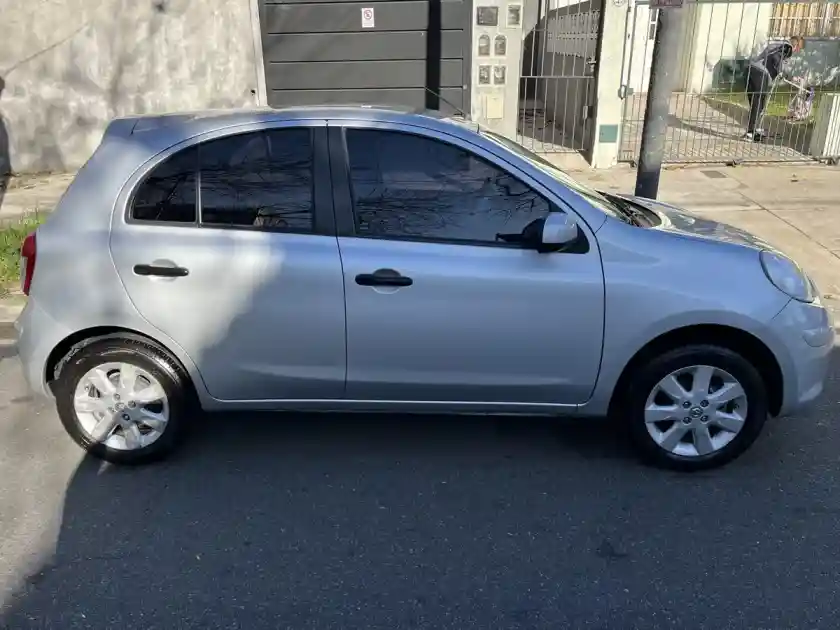 Nissan March 1.6 Visia Plus 107Cv 2012 - foto 4
