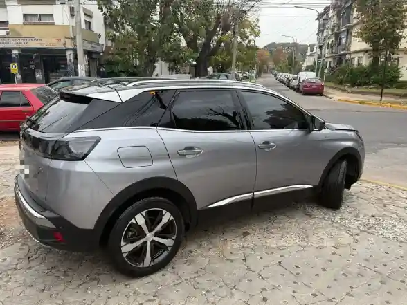 Peugeot 3008 2022 - foto 1
