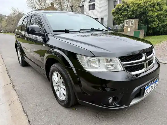 Dodge Journey 2.4 Sxt 170Cv (Techo, Dvd, Nav) 2017 - foto 2
