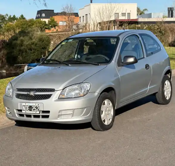 Chevrolet Celta 2013 - foto 1