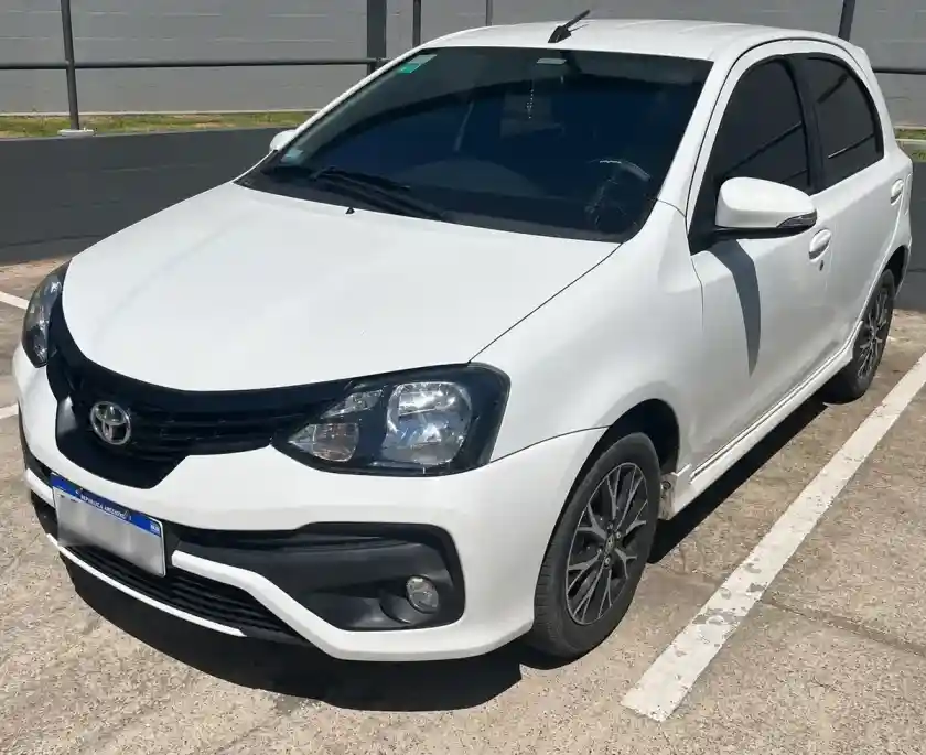 Toyota Etios 2021 - foto 1