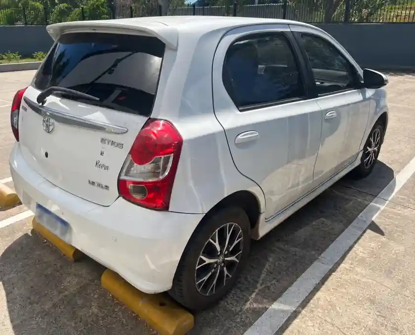 Toyota Etios 1.5 Xls Mt 2021 - foto 2