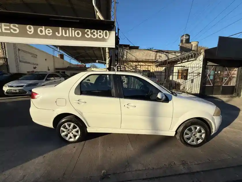 Fiat Siena 1.4 El Pack Attractive 2013 - foto 3