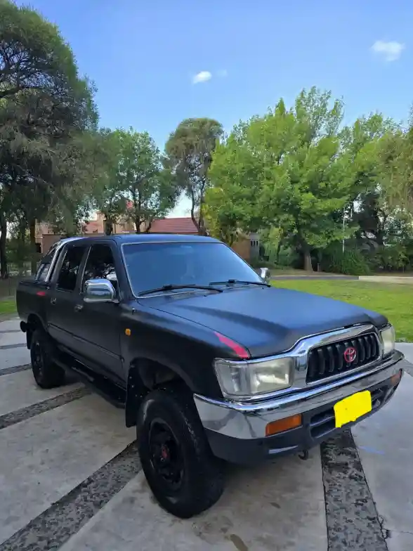 Toyota Hilux 3.0 D/Cab 4X4 D Sr 2003 - foto 2