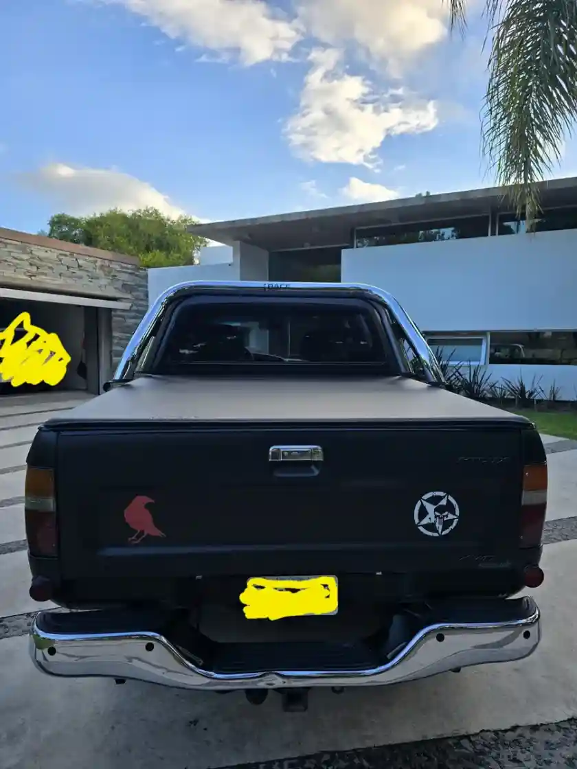 Toyota Hilux 3.0 D/Cab 4X4 D Sr 2003 - foto 4