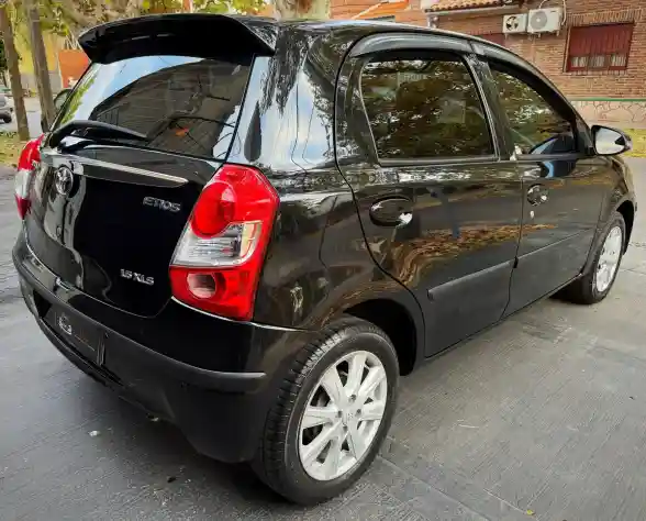 Toyota Etios 1.5 Xls At 2017 - foto 3