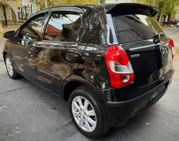 Toyota Etios 1.5 Xls At 2017 - foto 4