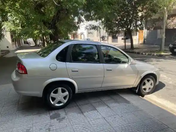Chevrolet Classic 1.4 Sedan Ls Pack 2016 - foto 4