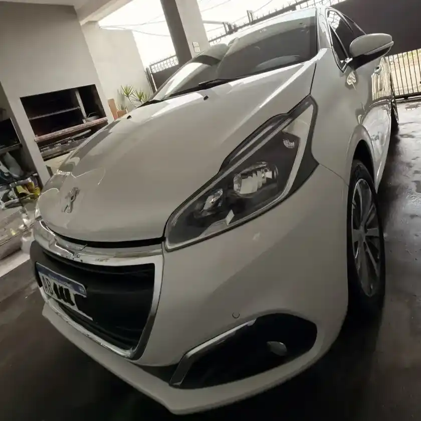 Peugeot 208 1.6 Feline 2017 - foto 1