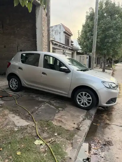 Renault Sandero 1.6 Authentique 90Cv Nac 2017 - foto 3