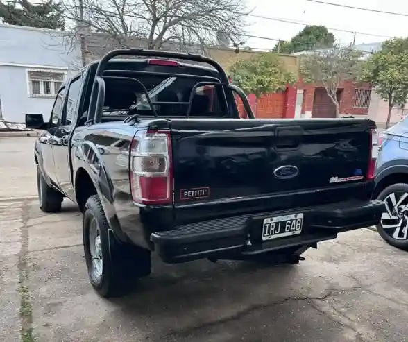 Ford Ranger 3.0 Cd Xl Plus 4X2 2010 - foto 4