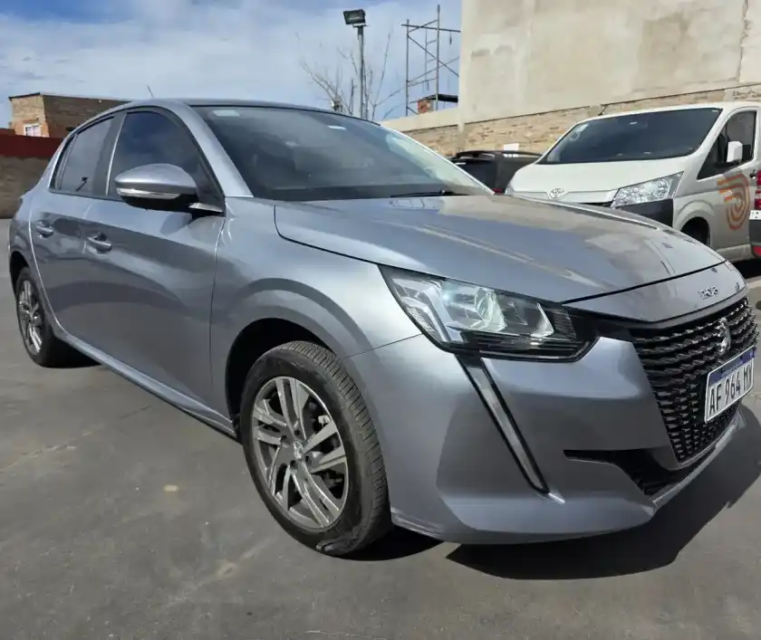 Peugeot 208 1.6 Allure Pack Tiptronic 2023 - foto 3