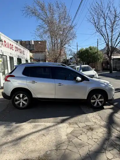 Peugeot 2008 1.6 Feline 2017 - foto 5